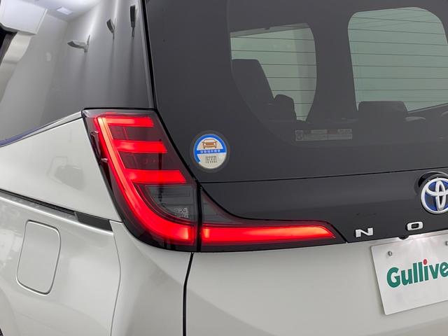 ノア ハイブリッドS-Z 純正DA バックカメラ トヨタセーフティセンス ブラインドスポットモニター 前後クリアランスソナー シグネチャーイルミブレード モデリスタサイドスカート 純正アルミホイールタイヤ スペアキー ETC(44枚目)