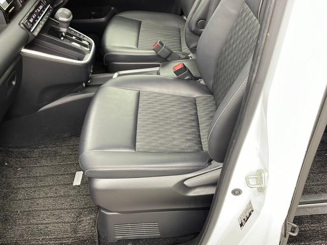 ノア ハイブリッドS-Z 純正DA バックカメラ トヨタセーフティセンス ブラインドスポットモニター 前後クリアランスソナー シグネチャーイルミブレード モデリスタサイドスカート 純正アルミホイールタイヤ スペアキー ETC(58枚目)