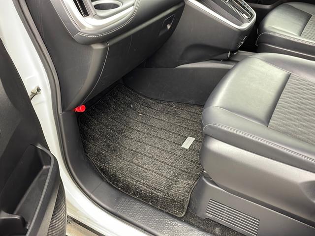 ノア ハイブリッドS-Z 純正DA バックカメラ トヨタセーフティセンス ブラインドスポットモニター 前後クリアランスソナー シグネチャーイルミブレード モデリスタサイドスカート 純正アルミホイールタイヤ スペアキー ETC(59枚目)