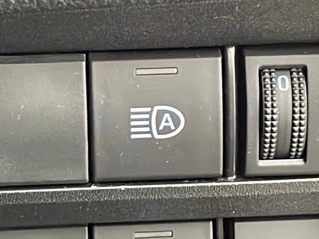 ノア ハイブリッドS-Z 純正DA バックカメラ トヨタセーフティセンス ブラインドスポットモニター 前後クリアランスソナー シグネチャーイルミブレード モデリスタサイドスカート 純正アルミホイールタイヤ スペアキー ETC(62枚目)