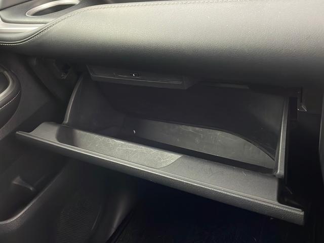 ノア ハイブリッドS-Z 純正DA バックカメラ トヨタセーフティセンス ブラインドスポットモニター 前後クリアランスソナー シグネチャーイルミブレード モデリスタサイドスカート 純正アルミホイールタイヤ スペアキー ETC(77枚目)