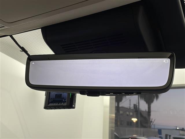 アルファードハイブリッド エグゼクティブラウンジ 純正DA パノラミックミューモニター フリップダウンモニター トヨタセーフティセンス 左右独立ムーンルーフ JBLスピーカー 左右ユニバーサルステップ パワーサンシェード デジタルインナーミラー(31枚目)