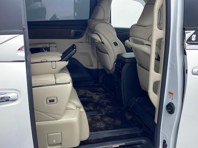 アルファードハイブリッド エグゼクティブラウンジ 純正DA パノラミックミューモニター フリップダウンモニター トヨタセーフティセンス 左右独立ムーンルーフ JBLスピーカー 左右ユニバーサルステップ パワーサンシェード デジタルインナーミラー(57枚目)