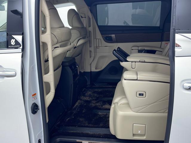 アルファードハイブリッド エグゼクティブラウンジ 純正DA パノラミックミューモニター フリップダウンモニター トヨタセーフティセンス 左右独立ムーンルーフ JBLスピーカー 左右ユニバーサルステップ パワーサンシェード デジタルインナーミラー(58枚目)