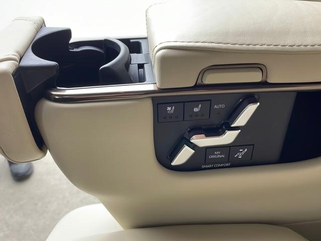 アルファードハイブリッド エグゼクティブラウンジ 純正DA パノラミックミューモニター フリップダウンモニター トヨタセーフティセンス 左右独立ムーンルーフ JBLスピーカー 左右ユニバーサルステップ パワーサンシェード デジタルインナーミラー(80枚目)