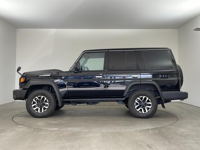 ランドクルーザー70 AX 4WD フローティングナビ フルセグTV バックカメラ トヨタセーフティセンス クルーズコントロール デジタルインナーミラー 前後ドライブレコーダー 社外レーダー シートヒーター 純正16インチAW(7枚目)