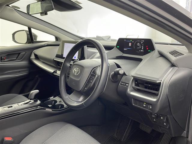 プリウス U 純正ディスプレイオーディオ バックカメラ トヨタセーフティセンス 電動パーキングブレーキ ブレーキホールド 前後ドライブレコーダー LEDヘッドライト AC100V電源 ビルトインETC2.0(8枚目)