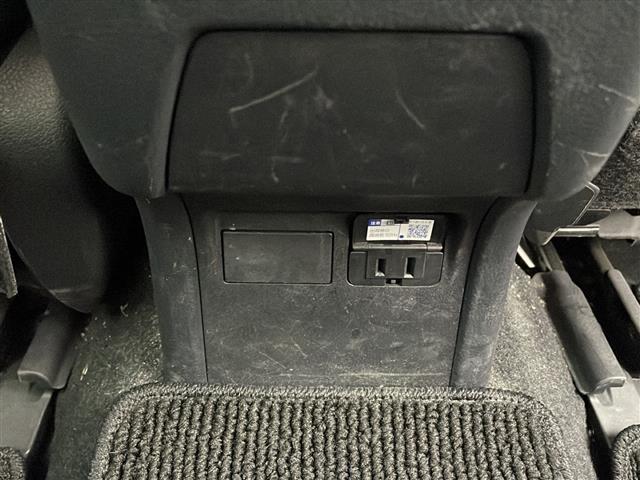 プリウス U 純正ディスプレイオーディオ バックカメラ トヨタセーフティセンス 電動パーキングブレーキ ブレーキホールド 前後ドライブレコーダー LEDヘッドライト AC100V電源 ビルトインETC2.0(33枚目)