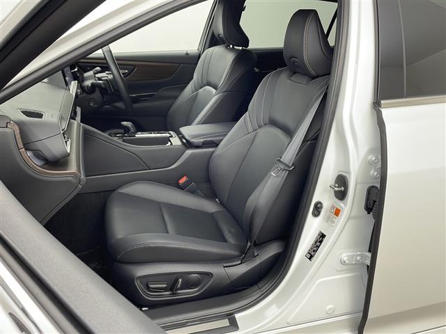 クラウン Z ・純正12.3インチナビ&フルセグ&BT&USB・パノラマミックビューモニター・黒革シート・デジタルインナーミラー・ワイパーデアイサー・ワイヤレス充電・トヨタセーフティセンス・寒冷地仕様(13枚目)