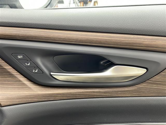 クラウン Z ・純正12.3インチナビ&フルセグ&BT&USB・パノラマミックビューモニター・黒革シート・デジタルインナーミラー・ワイパーデアイサー・ワイヤレス充電・トヨタセーフティセンス・寒冷地仕様(31枚目)