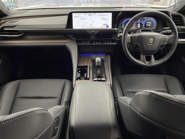 クラウン Z ・純正12.3インチナビ&フルセグ&BT&USB・パノラマミックビューモニター・黒革シート・デジタルインナーミラー・ワイパーデアイサー・ワイヤレス充電・トヨタセーフティセンス・寒冷地仕様(42枚目)