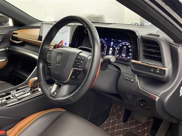 クラウンクロスオーバー ＲＳアドバンスド　・サンルーフ・モデリスタエアロ・ドライバーサポートパッケージ２・前後ドライブレコーダー・デジタルインナーミラー・パノラマミックビューモニター・アドバンスドパーク・置くだけ充電・ＬＥＤ・フルセグ・ＥＴＣ（8枚目）