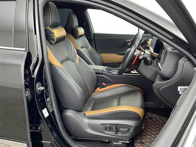 クラウンクロスオーバー ＲＳアドバンスド　・サンルーフ・モデリスタエアロ・ドライバーサポートパッケージ２・前後ドライブレコーダー・デジタルインナーミラー・パノラマミックビューモニター・アドバンスドパーク・置くだけ充電・ＬＥＤ・フルセグ・ＥＴＣ（9枚目）