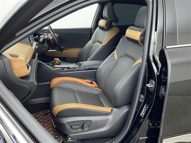 クラウンクロスオーバー ＲＳアドバンスド　・サンルーフ・モデリスタエアロ・ドライバーサポートパッケージ２・前後ドライブレコーダー・デジタルインナーミラー・パノラマミックビューモニター・アドバンスドパーク・置くだけ充電・ＬＥＤ・フルセグ・ＥＴＣ（13枚目）