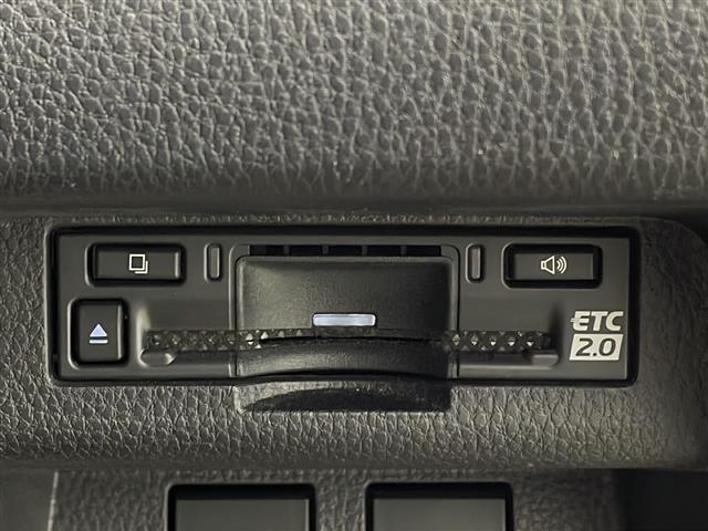 クラウンクロスオーバー ＲＳアドバンスド　・サンルーフ・モデリスタエアロ・ドライバーサポートパッケージ２・前後ドライブレコーダー・デジタルインナーミラー・パノラマミックビューモニター・アドバンスドパーク・置くだけ充電・ＬＥＤ・フルセグ・ＥＴＣ（35枚目）