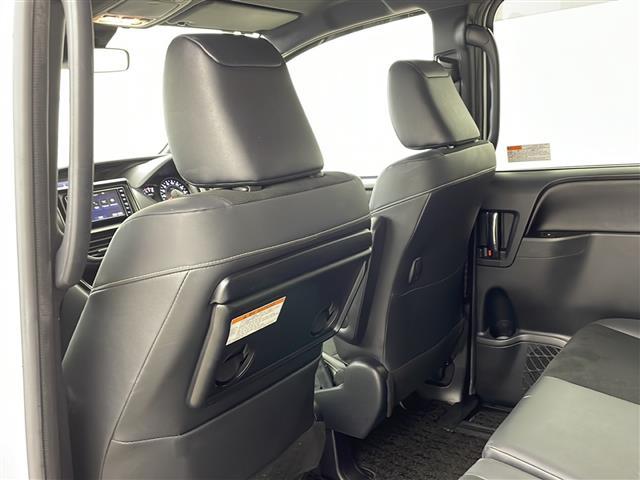 ノア Ｓｉ　ダブルバイビーＩＩ　純正ナビ　ＴＶ　バックカメラ　ＥＴＣ　両側パワースライドドア　プリクラッシュセーフティ　レーンディパーチャーアラート　オートマチックハイビーム　ドライブレコーダー　クルーズコントロール　純正アルミ（15枚目）