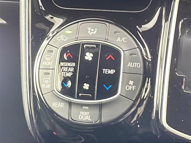 ノア Ｓｉ　ダブルバイビーＩＩ　純正ナビ　ＴＶ　バックカメラ　ＥＴＣ　両側パワースライドドア　プリクラッシュセーフティ　レーンディパーチャーアラート　オートマチックハイビーム　ドライブレコーダー　クルーズコントロール　純正アルミ（28枚目）