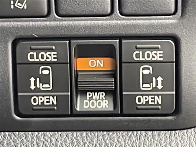 ノア Ｓｉ　ダブルバイビーＩＩ　純正ナビ　ＴＶ　バックカメラ　ＥＴＣ　両側パワースライドドア　プリクラッシュセーフティ　レーンディパーチャーアラート　オートマチックハイビーム　ドライブレコーダー　クルーズコントロール　純正アルミ（31枚目）