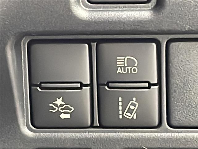 ノア Ｓｉ　ダブルバイビーＩＩ　純正ナビ　ＴＶ　バックカメラ　ＥＴＣ　両側パワースライドドア　プリクラッシュセーフティ　レーンディパーチャーアラート　オートマチックハイビーム　ドライブレコーダー　クルーズコントロール　純正アルミ（32枚目）