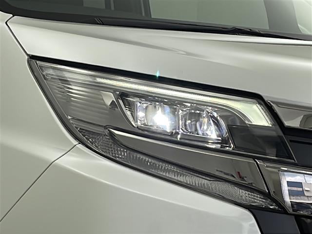 ノア Ｓｉ　ダブルバイビーＩＩ　純正ナビ　ＴＶ　バックカメラ　ＥＴＣ　両側パワースライドドア　プリクラッシュセーフティ　レーンディパーチャーアラート　オートマチックハイビーム　ドライブレコーダー　クルーズコントロール　純正アルミ（36枚目）