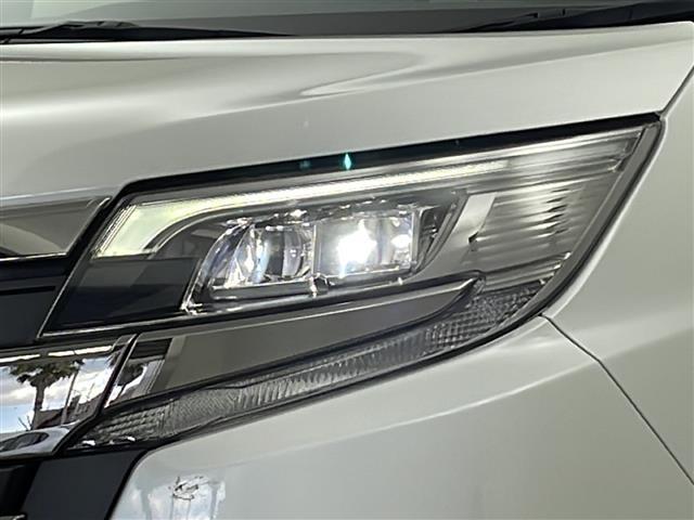 ノア Ｓｉ　ダブルバイビーＩＩ　純正ナビ　ＴＶ　バックカメラ　ＥＴＣ　両側パワースライドドア　プリクラッシュセーフティ　レーンディパーチャーアラート　オートマチックハイビーム　ドライブレコーダー　クルーズコントロール　純正アルミ（37枚目）