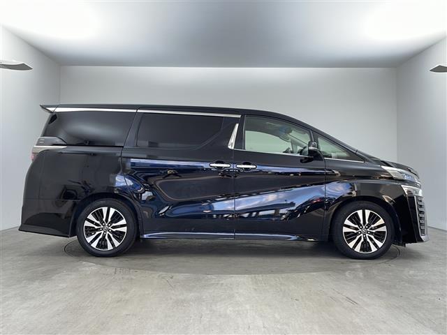 ヴェルファイア ２．５Ｚ　Ｇエディション　純正ナビ　全方位カメラ　パノラミックビューモニター　トヨタセーフティセンス　１２インチフリップダウンモニター　デジタルインナーミラー　ＪＢＬサウンド　三眼ＬＥＤヘッドライト　革シート（6枚目）