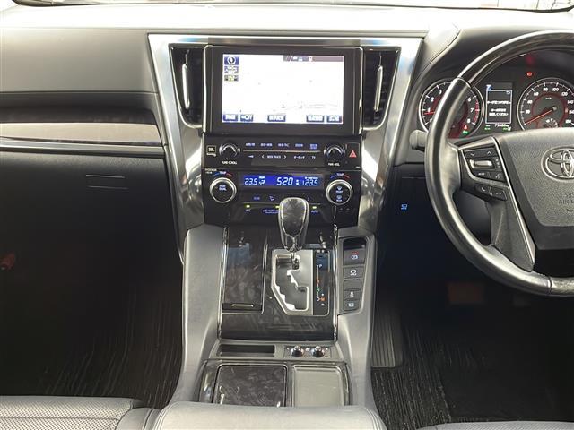 ヴェルファイア ２．５Ｚ　Ｇエディション　純正ナビ　全方位カメラ　パノラミックビューモニター　トヨタセーフティセンス　１２インチフリップダウンモニター　デジタルインナーミラー　ＪＢＬサウンド　三眼ＬＥＤヘッドライト　革シート（25枚目）