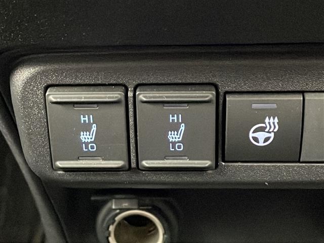 シエンタ Z 純正ナビ TV パノラミックビューモニター ビルトインETC 両側パワースライドドア トヨタセーフティセンス モデリスタエアロ レーダークルーズコントロール ドライブレコーダー LEDライト(32枚目)