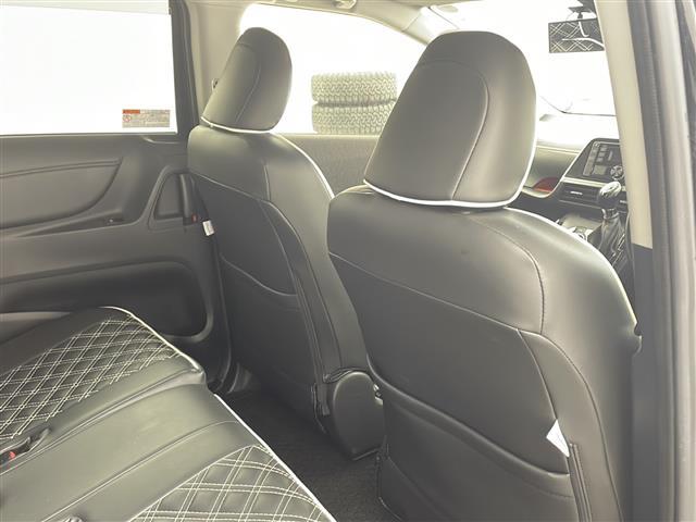 シエンタ ハイブリッド　ファンベースＧ　両側パワースライドドア　モデリスタエアロ　プリクラッシュセーフティ　レーンディパーチャーアラート　オートマチックハイビーム　クルーズコントロール　ドライブレコーダー　純正１５インチアルミホイール（10枚目）