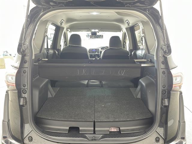 シエンタ ハイブリッド　ファンベースＧ　両側パワースライドドア　モデリスタエアロ　プリクラッシュセーフティ　レーンディパーチャーアラート　オートマチックハイビーム　クルーズコントロール　ドライブレコーダー　純正１５インチアルミホイール（17枚目）