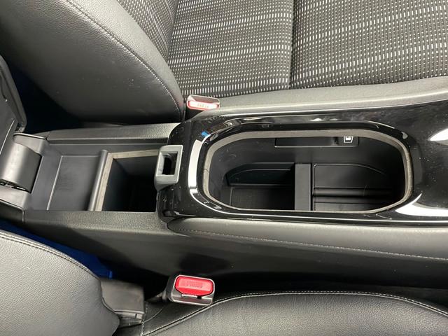 ヴェゼル ハイブリッドZ・ホンダセンシング ワンオーナー車 純正ナビ バックカメラ ホンダセンシング 衝突軽減ブレーキ コンフォートビューPKG ハーフレザーシート 前席シートヒーター LEDヘッドライト クルコン スマートキー(73枚目)