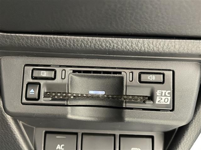 プリウス U TV バックカメラ 前後ドライブレコーダー ビルトインETC2.0 プリクラッシュセーフティ レーンディパチャーアラート ブラインドスポットモニター レーダークルーズコントロール ステアリングヒーター(30枚目)