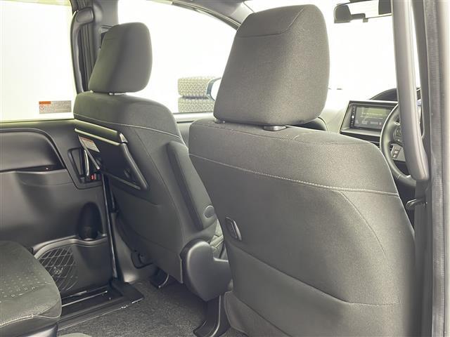 ノア Ｇ　ナビ　バックカメラ　ビルトインＥＴＣ　パワースライドドア　プリクラッシュセーフティ　レーンディパーチャーアラート　クルーズコントロール　アイドリングストップ　ドライブレコーダー　純正１５インチアルミ（10枚目）