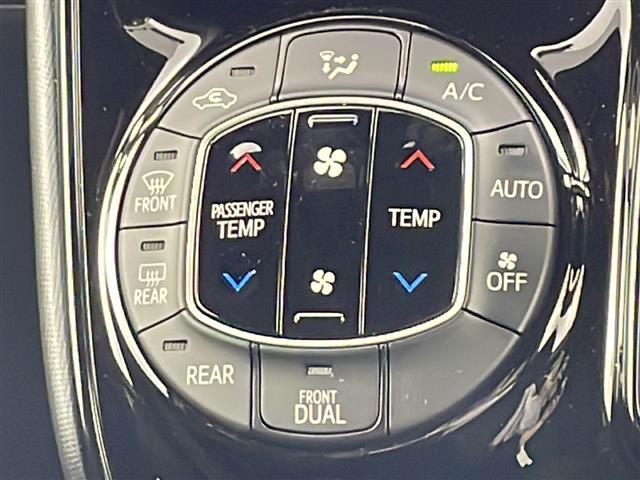 ノア Ｇ　ナビ　バックカメラ　ビルトインＥＴＣ　パワースライドドア　プリクラッシュセーフティ　レーンディパーチャーアラート　クルーズコントロール　アイドリングストップ　ドライブレコーダー　純正１５インチアルミ（27枚目）