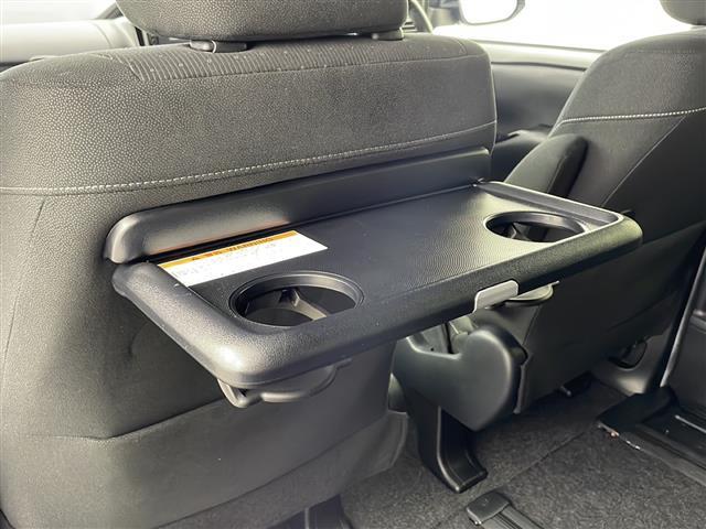 ノア Ｇ　ナビ　バックカメラ　ビルトインＥＴＣ　パワースライドドア　プリクラッシュセーフティ　レーンディパーチャーアラート　クルーズコントロール　アイドリングストップ　ドライブレコーダー　純正１５インチアルミ（35枚目）