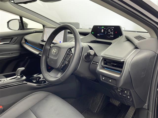 プリウス Z ナビ TV ETC パノラミックビューモニター デジタルインナーミラー プリクラッシュセーフティ レーンディパーチャーアラート ブラインドスポットモニター シートヒーター エアシート パワーシート(8枚目)