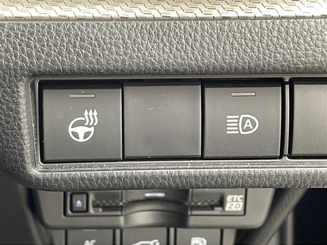 プリウス Z ナビ TV ETC パノラミックビューモニター デジタルインナーミラー プリクラッシュセーフティ レーンディパーチャーアラート ブラインドスポットモニター シートヒーター エアシート パワーシート(35枚目)