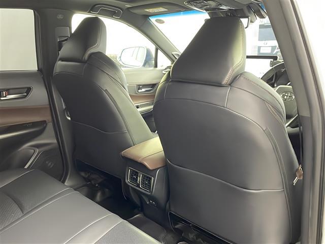 ハリアーハイブリッド Ｚ　レザーパッケージ　ワンオーナー車　純正ナビ　パノラミックビューモニター　トヨタセーフティセンス　パノラマルーフ　モデリスタエアロ　モデリスタアルミホイールタイヤ　ＪＢＬサウンド　純正デジタルインナーミラー　スペアキー（10枚目）