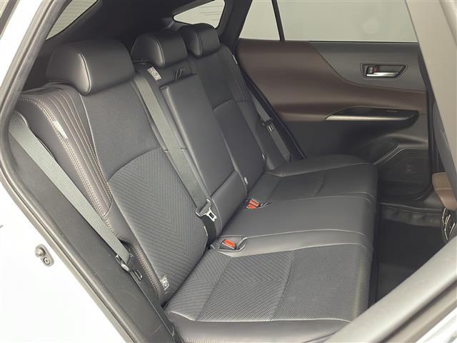 ハリアーハイブリッド Ｚ　レザーパッケージ　ワンオーナー車　純正ナビ　パノラミックビューモニター　トヨタセーフティセンス　パノラマルーフ　モデリスタエアロ　モデリスタアルミホイールタイヤ　ＪＢＬサウンド　純正デジタルインナーミラー　スペアキー（11枚目）