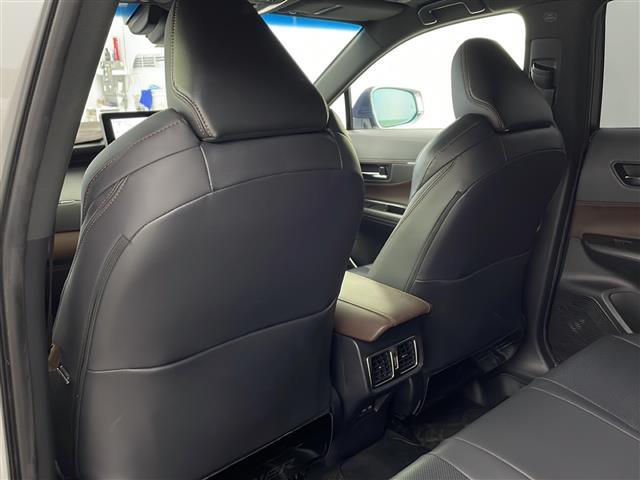 ハリアーハイブリッド Ｚ　レザーパッケージ　ワンオーナー車　純正ナビ　パノラミックビューモニター　トヨタセーフティセンス　パノラマルーフ　モデリスタエアロ　モデリスタアルミホイールタイヤ　ＪＢＬサウンド　純正デジタルインナーミラー　スペアキー（14枚目）