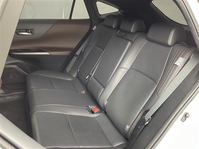 ハリアーハイブリッド Ｚ　レザーパッケージ　ワンオーナー車　純正ナビ　パノラミックビューモニター　トヨタセーフティセンス　パノラマルーフ　モデリスタエアロ　モデリスタアルミホイールタイヤ　ＪＢＬサウンド　純正デジタルインナーミラー　スペアキー（15枚目）