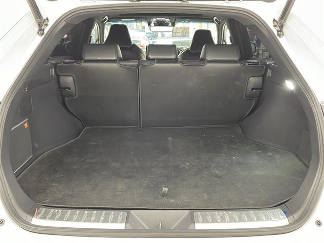 ハリアーハイブリッド Ｚ　レザーパッケージ　ワンオーナー車　純正ナビ　パノラミックビューモニター　トヨタセーフティセンス　パノラマルーフ　モデリスタエアロ　モデリスタアルミホイールタイヤ　ＪＢＬサウンド　純正デジタルインナーミラー　スペアキー（16枚目）