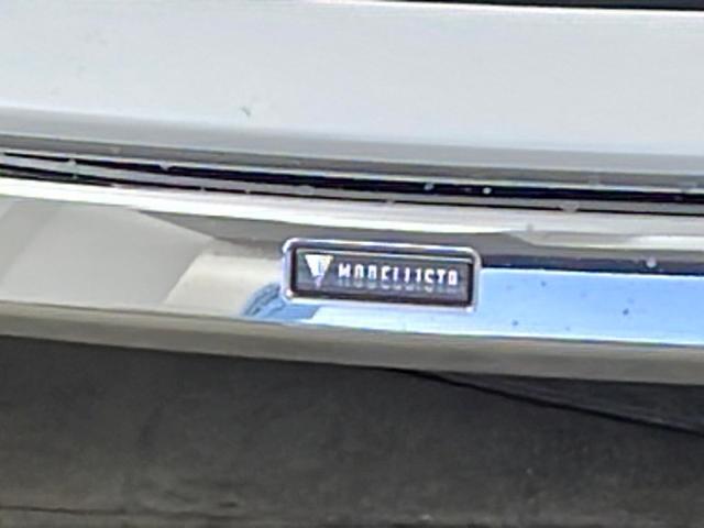 ハリアーハイブリッド Ｚ　レザーパッケージ　ワンオーナー車　純正ナビ　パノラミックビューモニター　トヨタセーフティセンス　パノラマルーフ　モデリスタエアロ　モデリスタアルミホイールタイヤ　ＪＢＬサウンド　純正デジタルインナーミラー　スペアキー（57枚目）