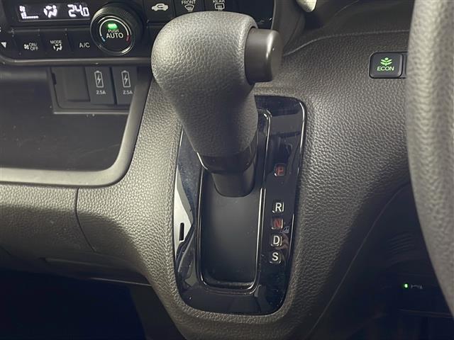 N-BOX L 社外ナビ TV バックカメラ ETC 衝突軽減ブレーキ レーンキープアシスト レーダークルーズコントロール 前席シートヒーター オートライト LEDヘッドライト クリアランスソナー スマートキー(20枚目)