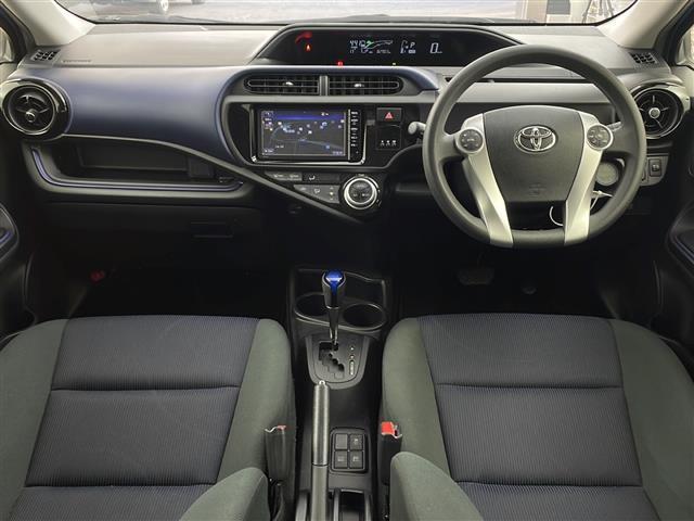 アクア Ｓ　純正７インチナビ　バックカメラ　横滑り防止装置　ステアリングスイッチ　純正フロアマット　防眩インナーミラー　ビルトインＥＴＣ　前後ドライブレコーダー　ドライブスタートコントロール　電動格納ミラー（42枚目）