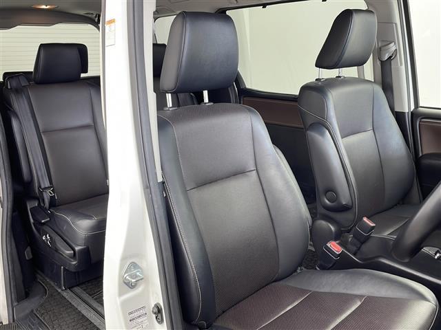 エスクァイア Gi ・純正9インチSDナビ&フルセグ&BT&DV・バックカメラ・両側パワースライドドア・ビルトインETC・社外前方ドライブレコーダー・合皮シート・前席シートヒーター・革巻きステアリング・オートハイビーム(8枚目)