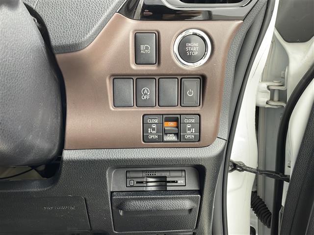 エスクァイア Gi ・純正9インチSDナビ&フルセグ&BT&DV・バックカメラ・両側パワースライドドア・ビルトインETC・社外前方ドライブレコーダー・合皮シート・前席シートヒーター・革巻きステアリング・オートハイビーム(29枚目)