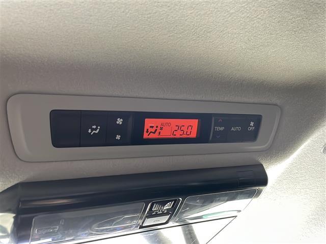 ヴォクシー ハイブリッドV ・寒冷地仕様・社外ナビ・社外フリップダウンモニター・フルセグ・両側パワースライドドア・社外前ドライブレコーダー・置くだけ充電・バックカメラ・LEDライト・ETC・DVD・社外エアロ・クルコン・フォグ(31枚目)