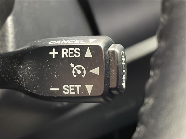 ヴォクシー ハイブリッドV ・寒冷地仕様・社外ナビ・社外フリップダウンモニター・フルセグ・両側パワースライドドア・社外前ドライブレコーダー・置くだけ充電・バックカメラ・LEDライト・ETC・DVD・社外エアロ・クルコン・フォグ(32枚目)