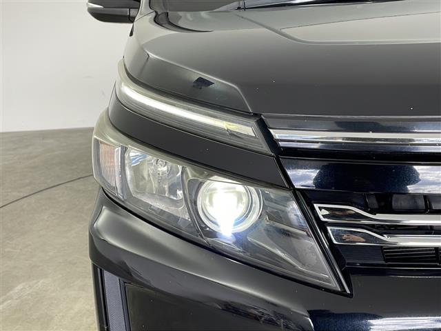 ヴォクシー ハイブリッドV ・寒冷地仕様・社外ナビ・社外フリップダウンモニター・フルセグ・両側パワースライドドア・社外前ドライブレコーダー・置くだけ充電・バックカメラ・LEDライト・ETC・DVD・社外エアロ・クルコン・フォグ(37枚目)